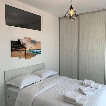 Cozy Apartment In The Center Of クルージュ＝ナポカ エクステリア 写真